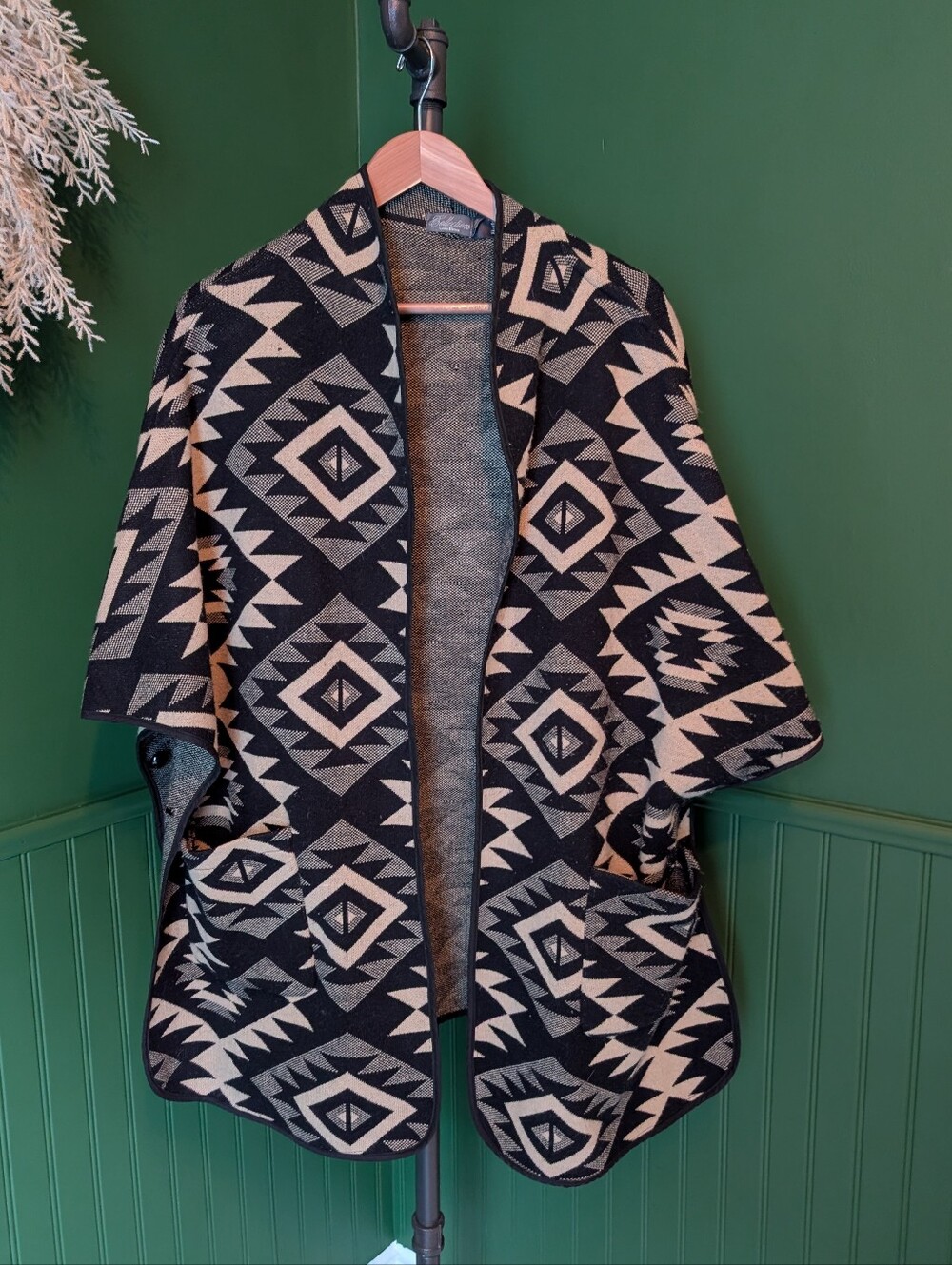 Costa Blanca Collection Tribal Poncho M/L
